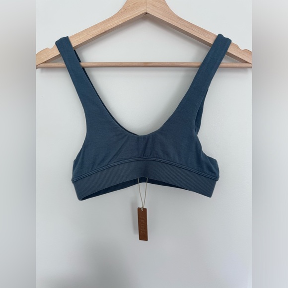 NEW! SKIMS Kyanite Sleep Bralette Bra Lounge SOLD OUT size XS Kim Kardas… - Picture 5 of 8